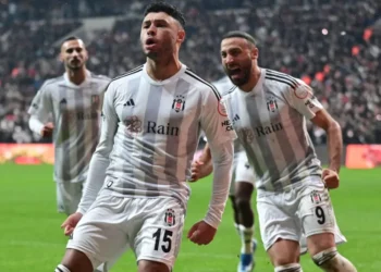 Alex Oxlade-Chamberlain Nears Move to Celtic After Leaving Besiktas